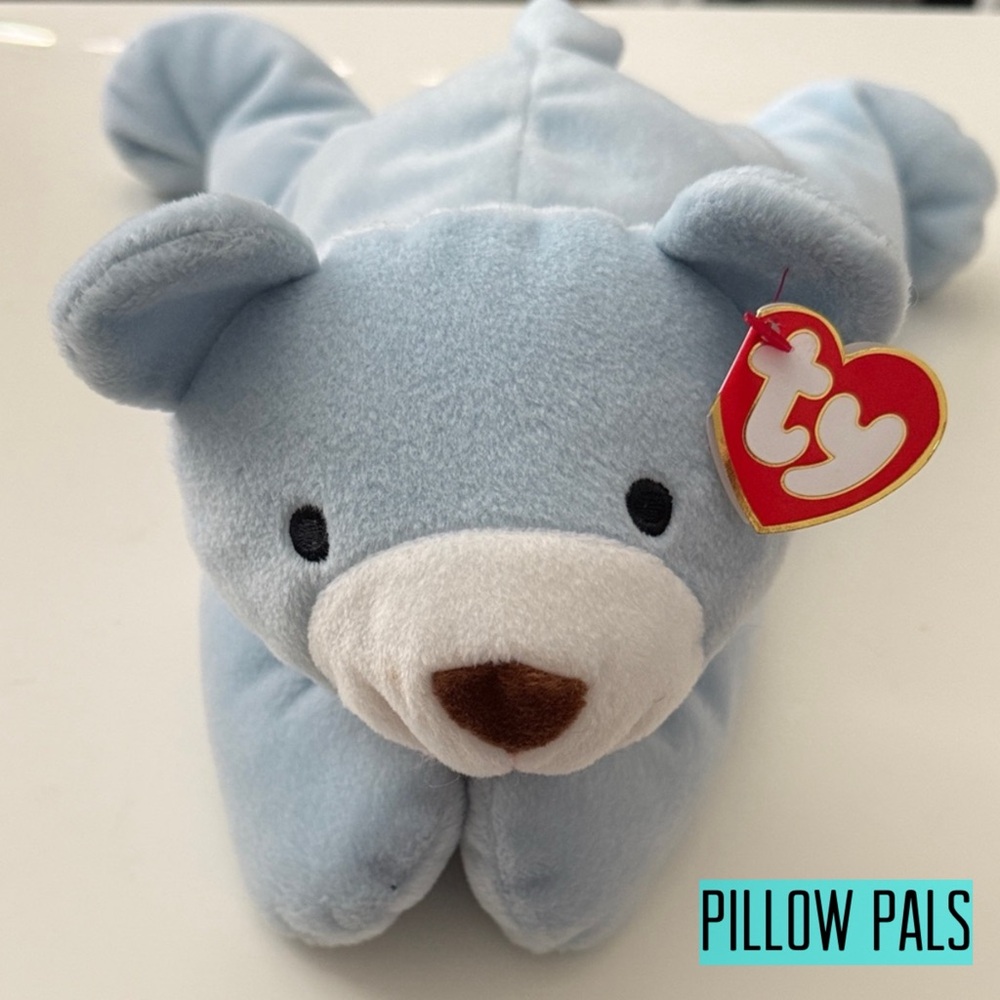 1994 Huggy the Bear PILLOW PALS Collection Beanie Buddy
